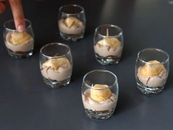 Brez peke, izjemno okusni Kinder Bueno verrines - Priprava korak 6