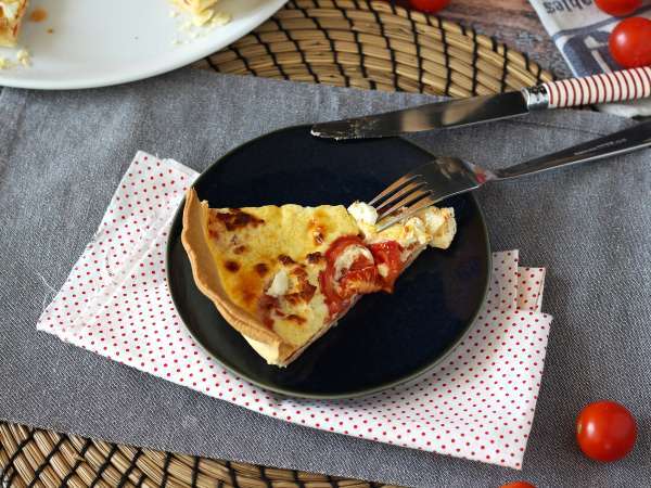 Vegetarijanski kviš s paradižnikom in feto, kot nalašč za na piknik! - Priprava korak 6