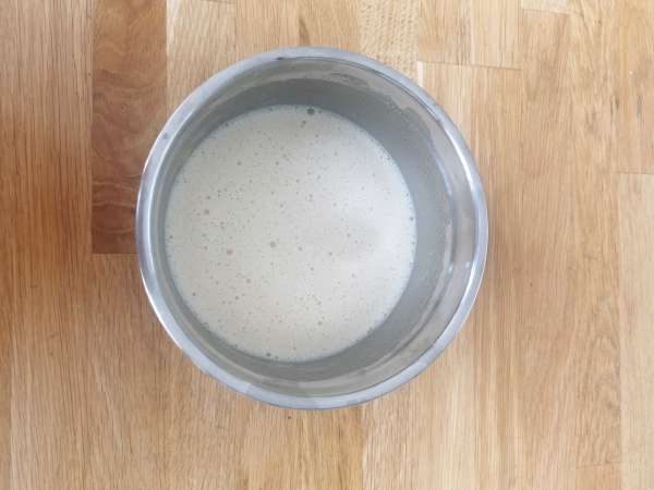 Enostaven marelični clafoutis - Priprava korak 3