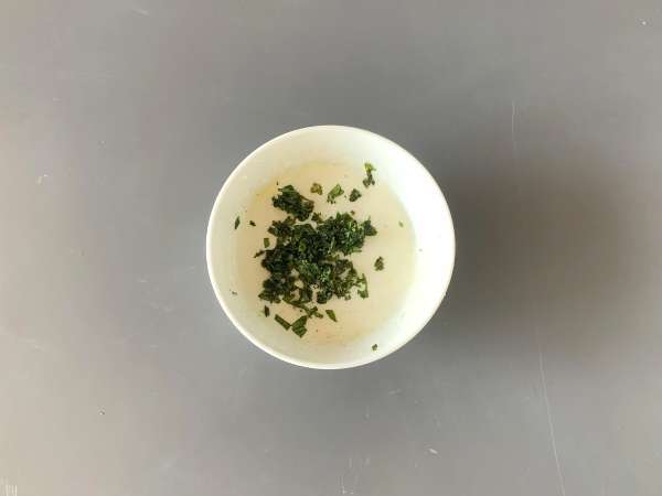 Jogurtova omaka za solate in mesne kroglice - Priprava korak 3