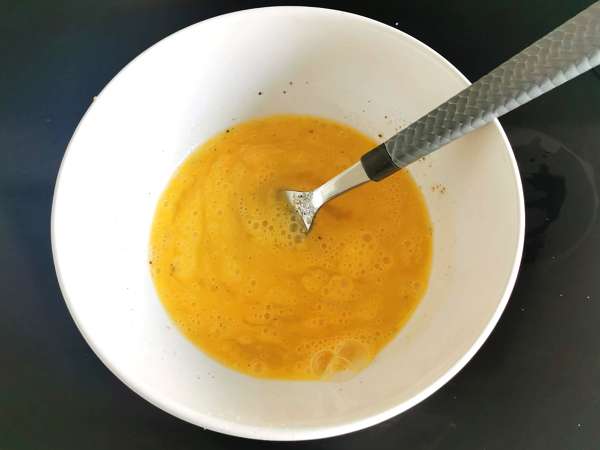 Omleta s sirom, ekspresni recept, pripravljen v 5 minutah! - Priprava korak 2