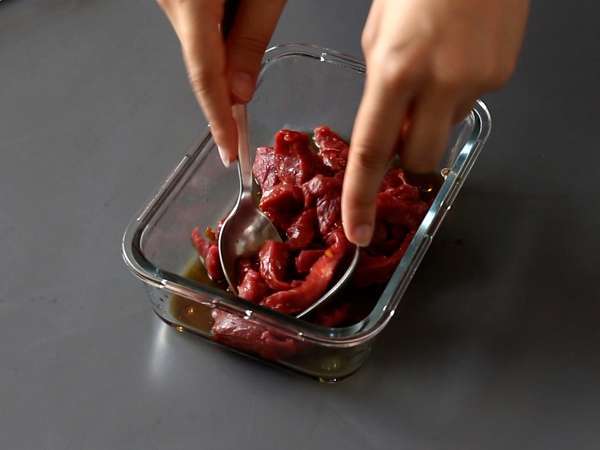 Bibimbap, tradicionalna korejska jed - Priprava korak 2