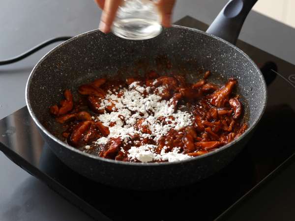 Gobe po korejsko - gobe šitake v omaki gochujang - Priprava korak 6