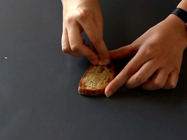 Sendviči s paradižnikom in pršutom serrano - Priprava korak 1