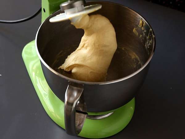 Cimetovi zvitki, cimetov brioš z vanilijevim prelivom - Priprava korak 2