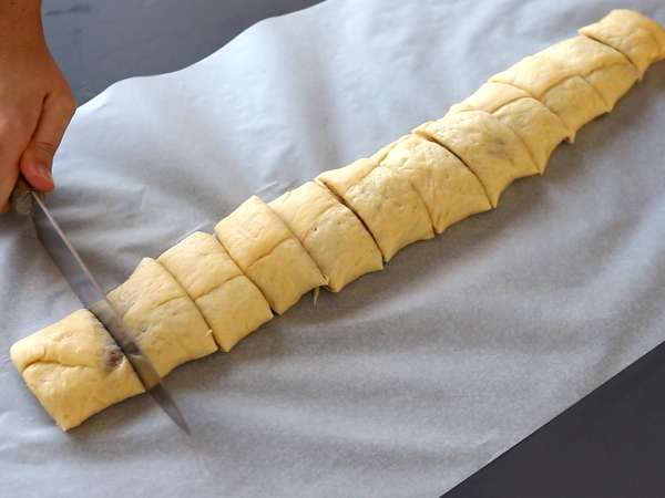 Cimetovi zvitki, cimetov brioš z vanilijevim prelivom - Priprava korak 7