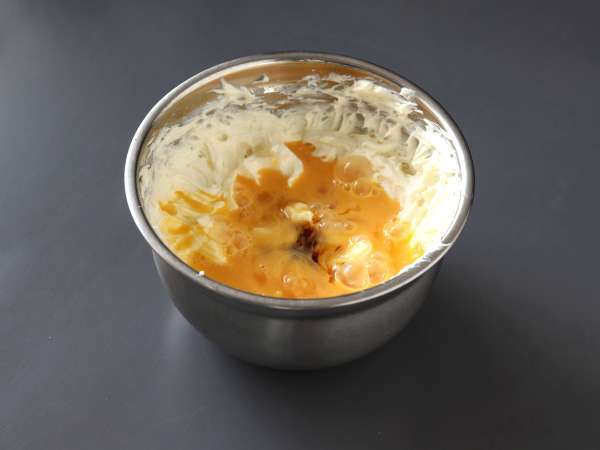 Slasten cheesecake brez peciva, ki ga je zelo enostavno pripraviti! - Priprava korak 2