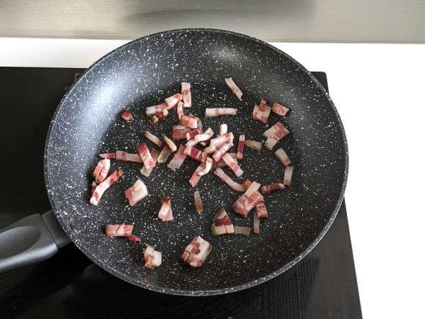 Pasta all'amatriciana, tradicionalni recept, razložen korak za korakom - Priprava korak 3