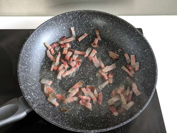 Pasta all'amatriciana, tradicionalni recept, razložen korak za korakom - Priprava korak 4