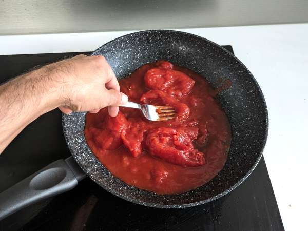 Pasta all'amatriciana, tradicionalni recept, razložen korak za korakom - Priprava korak 5