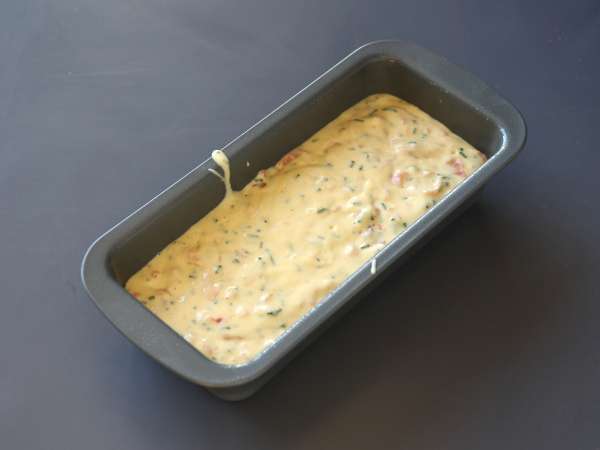 Torta z dimljenim lososom, limono in drobnjakom - Priprava korak 5