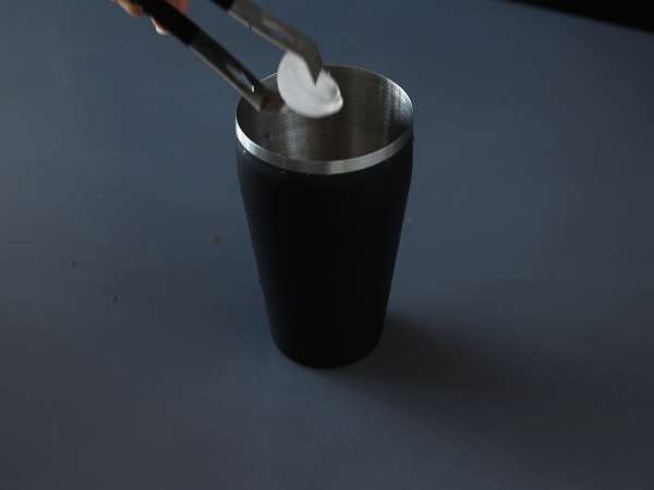 Espresso Martini, popoln koktajl za ljubitelje kave - Priprava korak 3