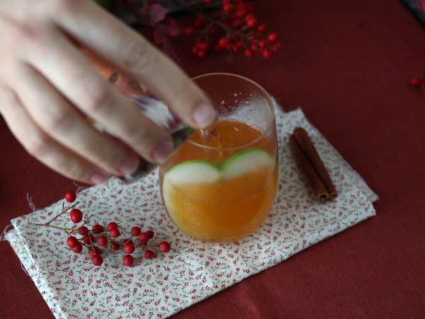 Pumpkin Spritz, pikanten koktajl z bučnim sirupom! - Priprava korak 3