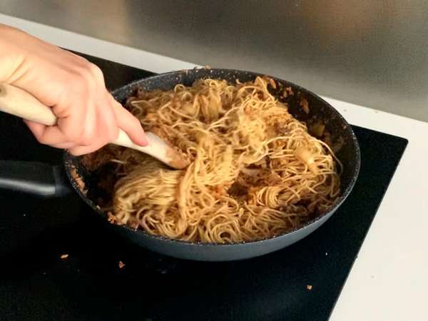 Kitajski rezanci vok (zelenjava in teksturirane sojine beljakovine) - Priprava korak 5