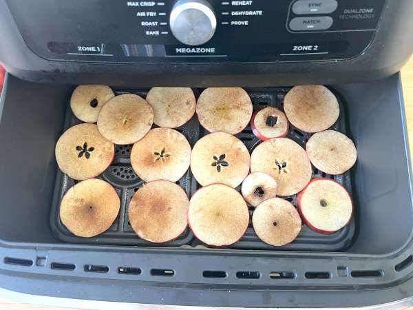 Cimetov jabolčni čips na Air Fryer - Priprava korak 3