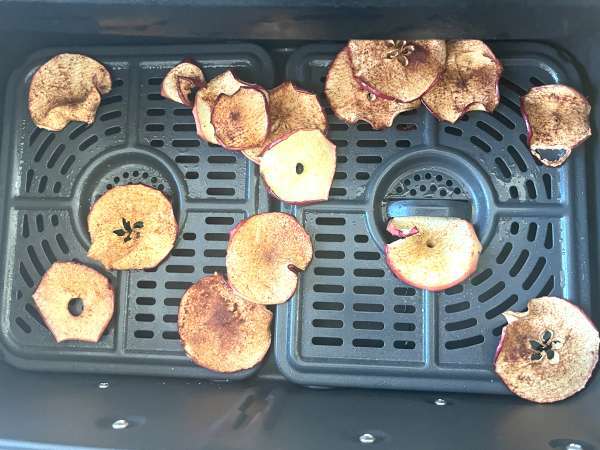 Cimetov jabolčni čips na Air Fryer - Priprava korak 5