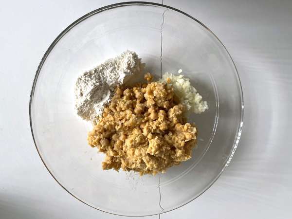 Falafle v zračnem cvrtniku za hrustljave rezultate brez cvrtja! - Priprava korak 1