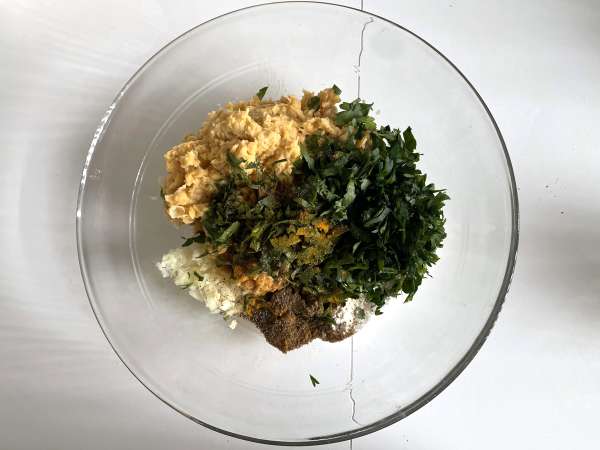 Falafle v zračnem cvrtniku za hrustljave rezultate brez cvrtja! - Priprava korak 2