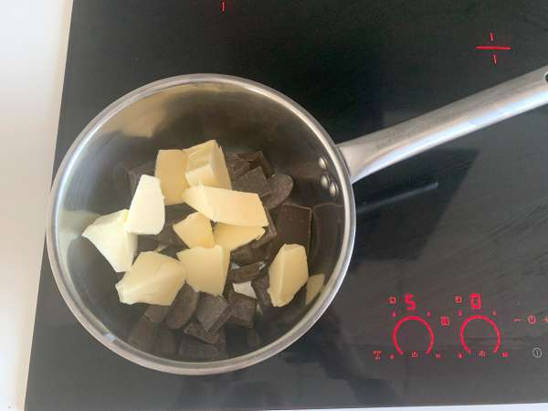 Izjemno tekoči čokoladni fondanti iz Air Fryerja! - Priprava korak 4