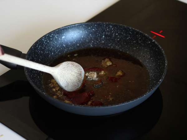 Korejski ocvrti piščanec s pikantno omako gochujang - Dakgangjeong - Priprava korak 4