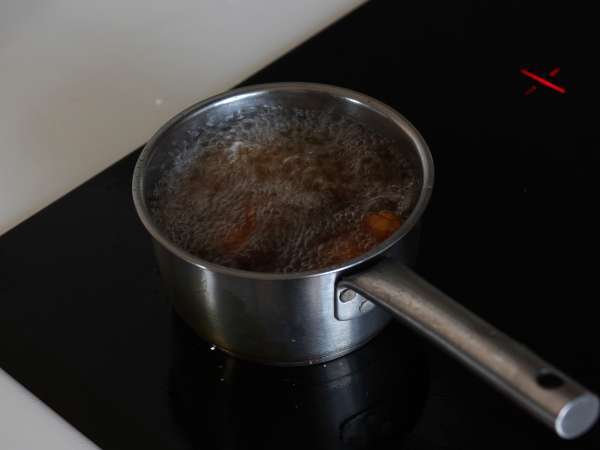 Korejski ocvrti piščanec s pikantno omako gochujang - Dakgangjeong - Priprava korak 9