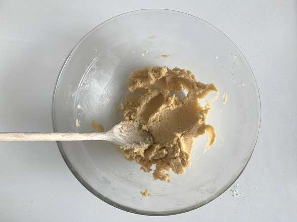 Izjemno gurmanski, izjemno enostavni krofi. Popolna kombinacija rogljička in piškota! - Priprava korak 1