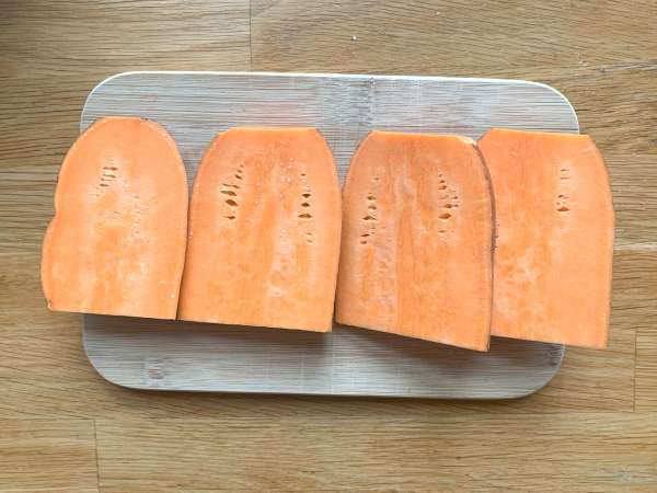 Sladki krompirček v zračnem cvrtniku za hrustljav in žvečljiv rezultat! - Priprava korak 1