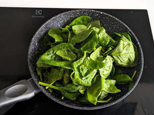 Kako kuhati svežo špinačo - Priprava korak 3