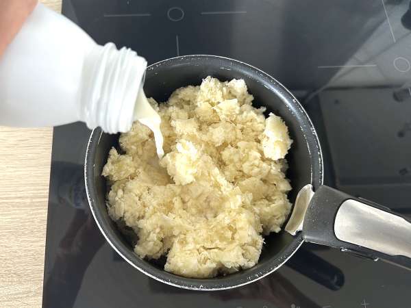 Kremast in enostaven pire iz manioke - Priprava korak 4