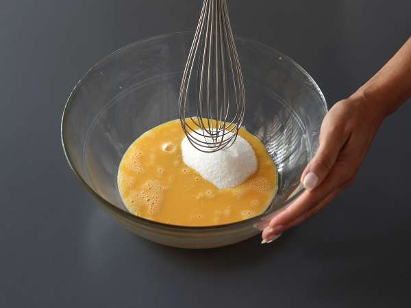 Puhasta torta Nega Maluca z brigadeirovo glazuro - Priprava korak 1