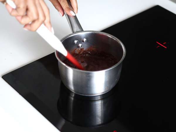 Brigadeiro de colher, najbolj priljubljena sladica na praznične dni! - Priprava korak 1