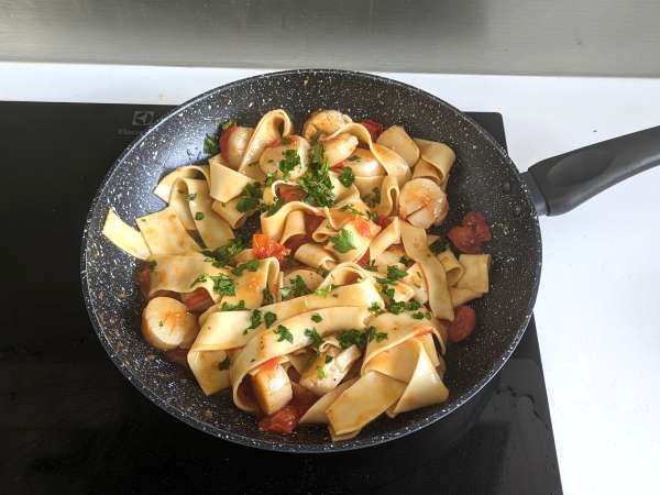 Testenine s pokrovačami, elegantna prva jed iz morskih sadežev - Priprava korak 6