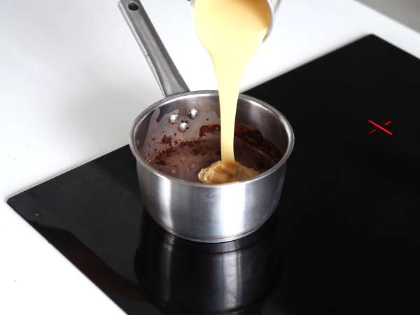 Kako pripraviti glazuro brigadeiro za torte? - Priprava korak 2