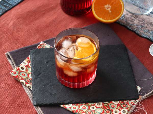 Negroni: recept s pravimi odmerki za pripravo doma - Priprava korak 3
