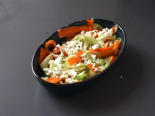 Zelenjavna solata tagliatelle z arašidovo omako - Priprava korak 6