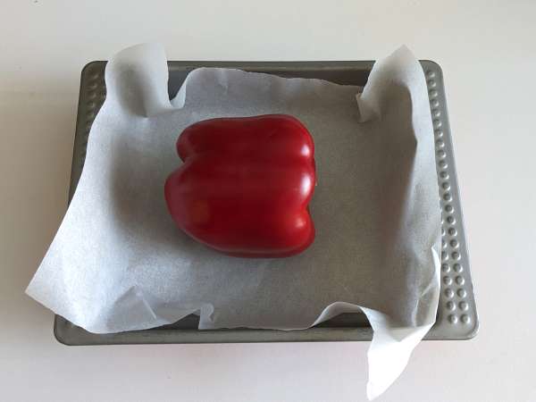 Kako olupiti pečene paprike - Priprava korak 1