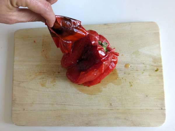 Kako olupiti pečene paprike - Priprava korak 4