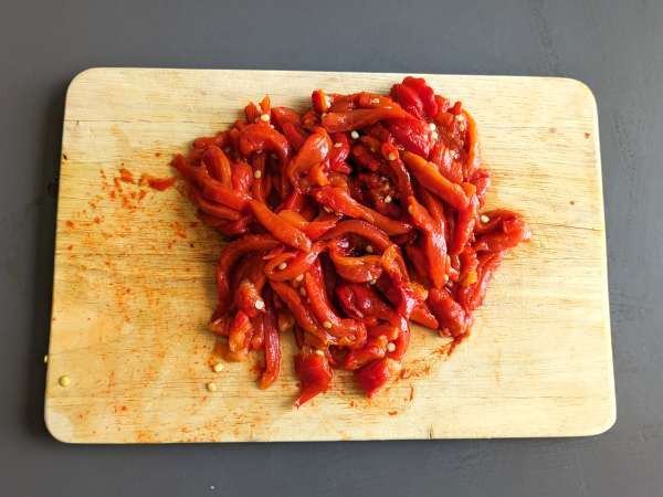 Solata s praženo papriko v zračnem cvrtniku - Priprava korak 4