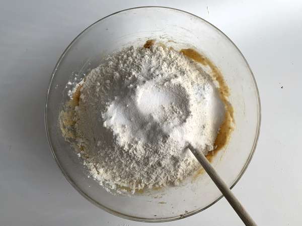 Piškotki iz Air Fryerja, pečeni v samo 6 minutah! - Priprava korak 3