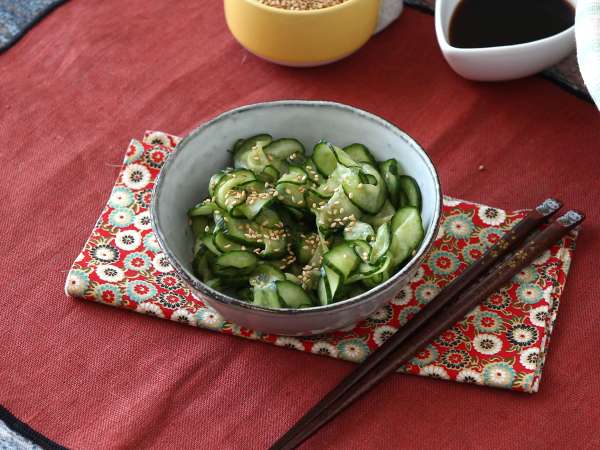 Japonska solata iz kislih kumaric - Priprava korak 5