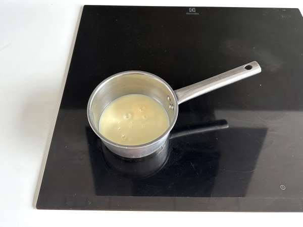 Arašidni brigadeiro, okusna brazilska sladica - Priprava korak 1