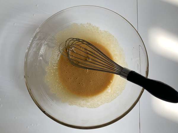 Izjemno enostavni crème brûlées z zračnim cvrtnikom! - Priprava korak 2