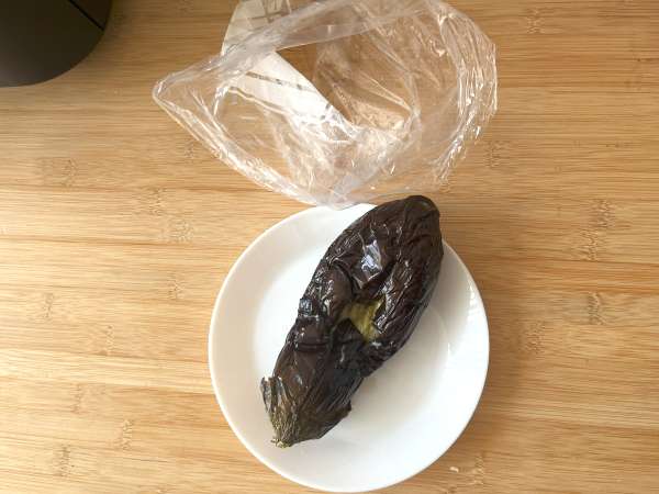 Bakan v prahu po milansko, vendar vegetarijansko - Kuhanje v aparatu za cvrtje na zraku - Priprava korak 4