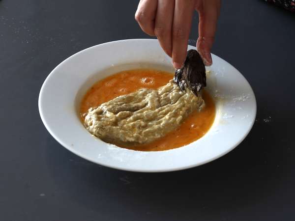 Bakan v prahu po milansko, vendar vegetarijansko - Kuhanje v aparatu za cvrtje na zraku - Priprava korak 7