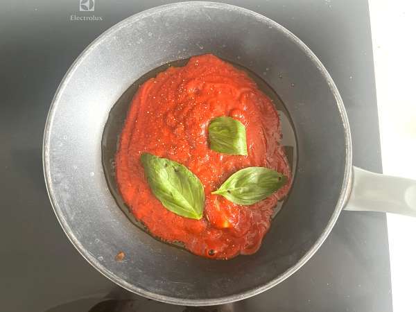 Bakan v prahu po milansko, vendar vegetarijansko - Kuhanje v aparatu za cvrtje na zraku - Priprava korak 13