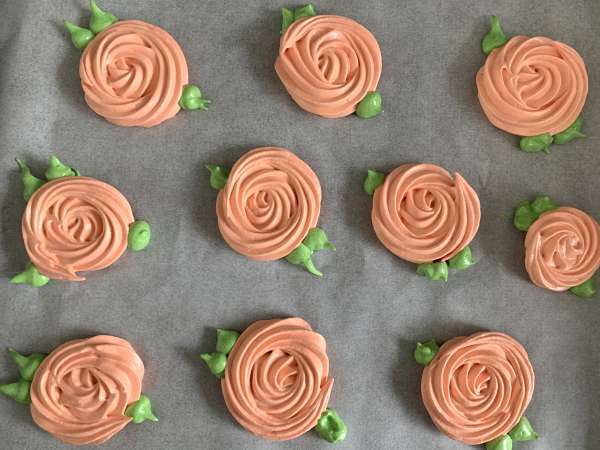 Meringe v obliki ljubkih vrtnic! - Priprava korak 8