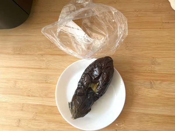 Kako v aparatu Air Fryer enostavno spečete in olupite jajčevce? Na enostaven način! - Priprava korak 4