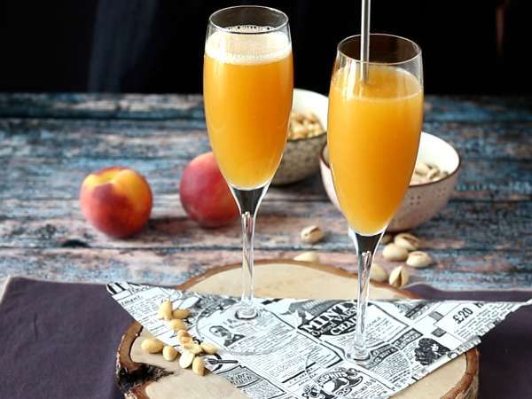 Bellini, enostaven italijanski koktajl z breskvami, ki ga lahko pripravite doma! - Priprava korak 3