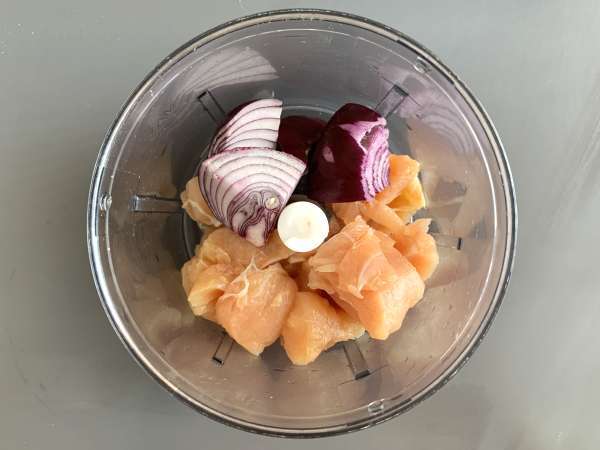 Piščančji nuggets z Air Fryer - Priprava korak 1