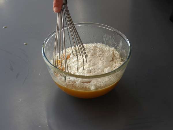 Breskvova torta, vlažna, topljiva in karamelizirana - Priprava korak 4